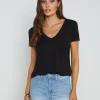 Daijia V-Neck Tee