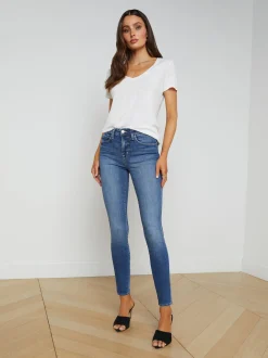 Daijia V-Neck Tee