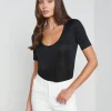Felice Scoopneck Tee