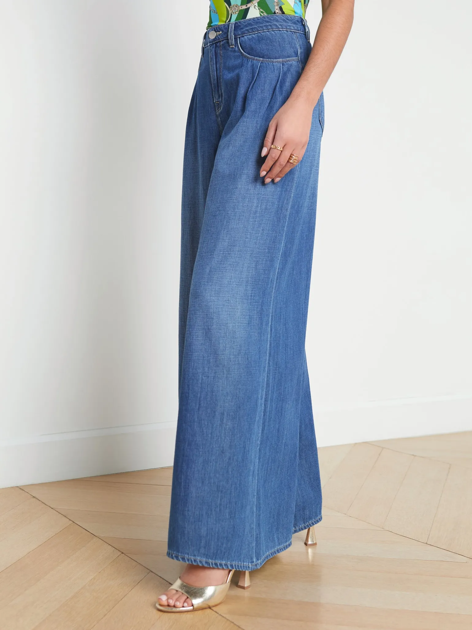 Lanae Super Wide-Leg Jean